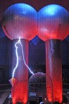 Van der Graff, lightning, Boston, Museum